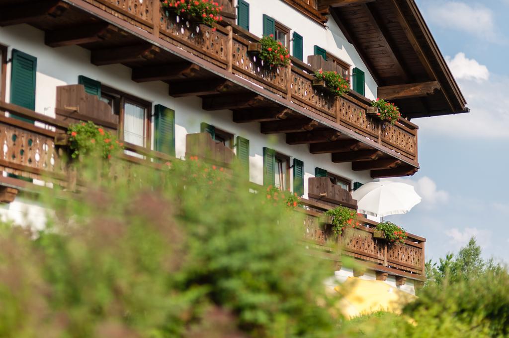 Parkhotel Living Bayersoien エクステリア 写真