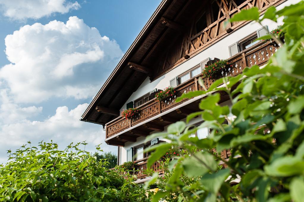 Parkhotel Living Bayersoien エクステリア 写真